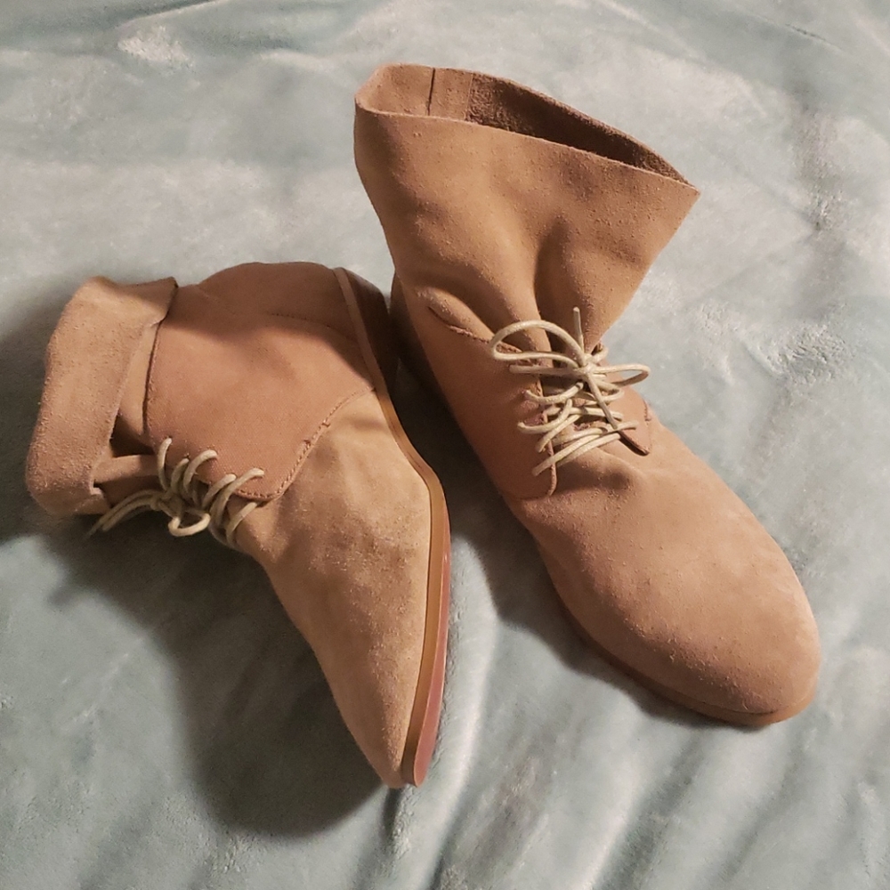 Suede desert boots